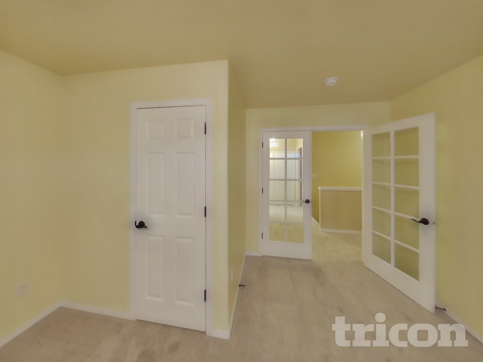 Building Photo - 2254 SW Siskin Cir