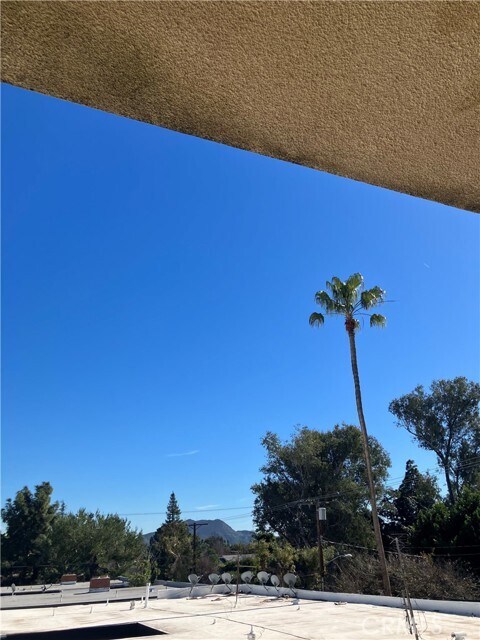 Building Photo - 11925 Kling St