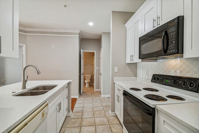 Building Photo - 4307 Bayside Village Dr