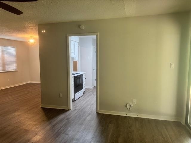 Building Photo - 3326 Lucky Debonair Trail