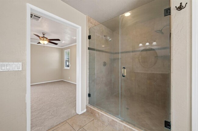 Building Photo - 4105 E Perrin Ave