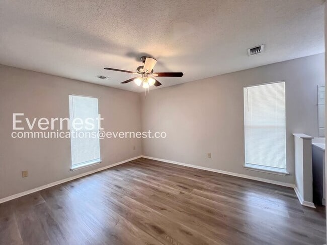 Building Photo - 4286 Brighton Dr