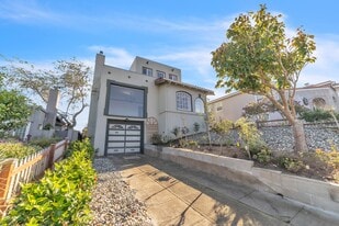 Building Photo - 80 Corona St