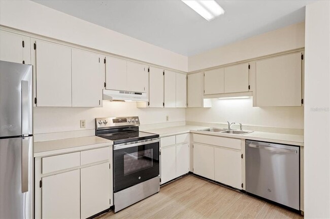 Building Photo - 2481 Fielding Ct