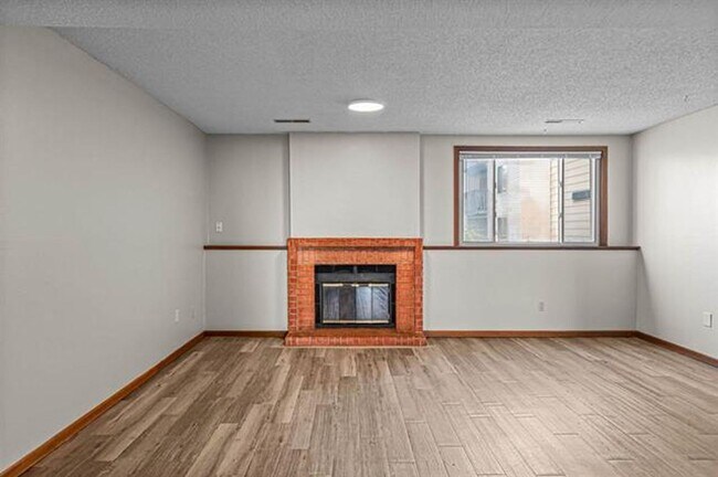 Building Photo - $1,250 | 2 Bedroom, 1 Bathroom Condo | No Pets | Available for Immediate Move In!