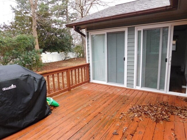 Building Photo - 103 Boatswain Dr