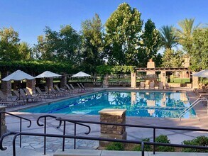 Building Photo - 3623 Etchings Way