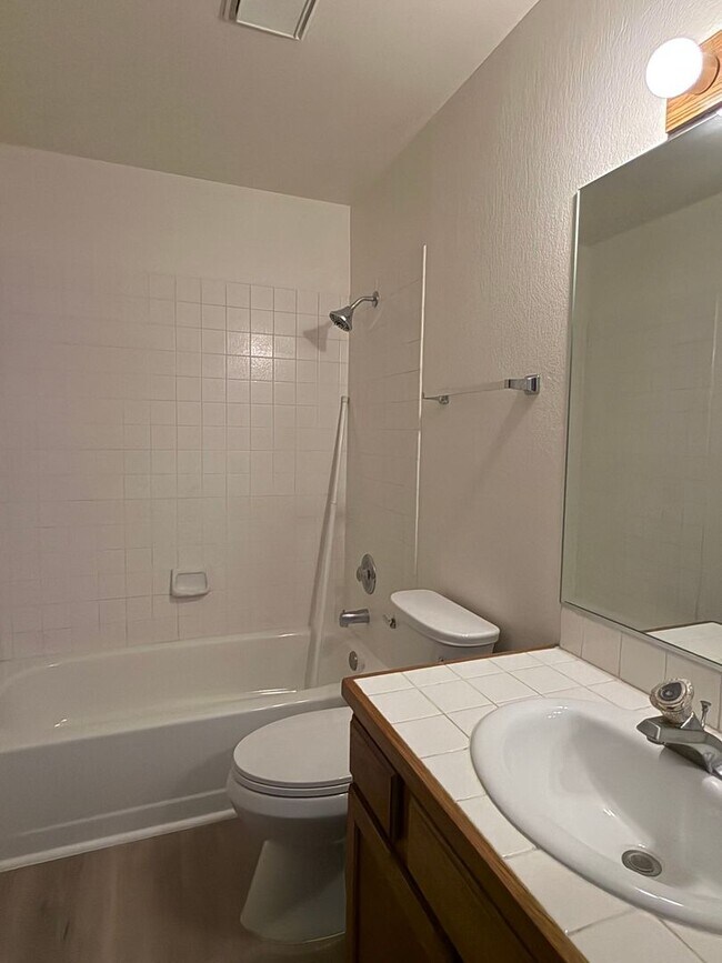 Building Photo - 3679 Grant Dr