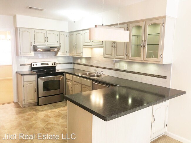 Building Photo - 2 br, 2 bath House - 1647 Executive Park L...
