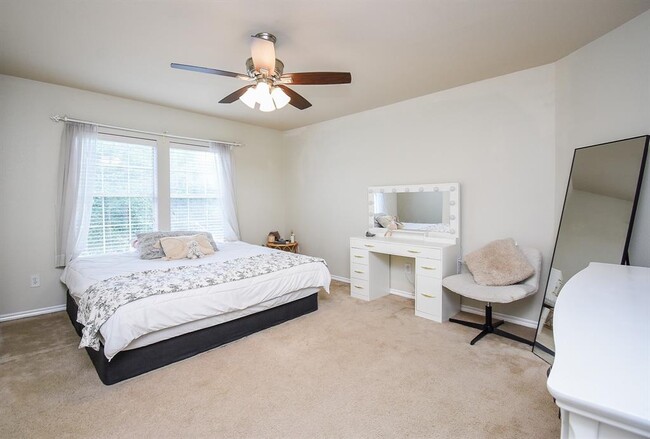Building Photo - 2403 Echo Harbor Dr