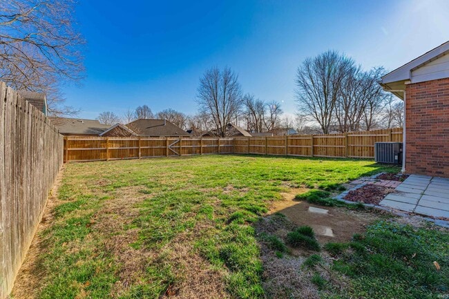 Building Photo - 7127 Pinehurst Dr