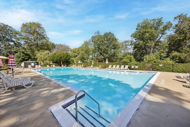 Building Photo - Available Immediately – 4 Bedroom End-Unit...