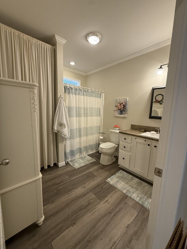 Building Photo - Immaculate Newer 3BR/2BA Brevard Home with Open Layout – Pet-Friendly