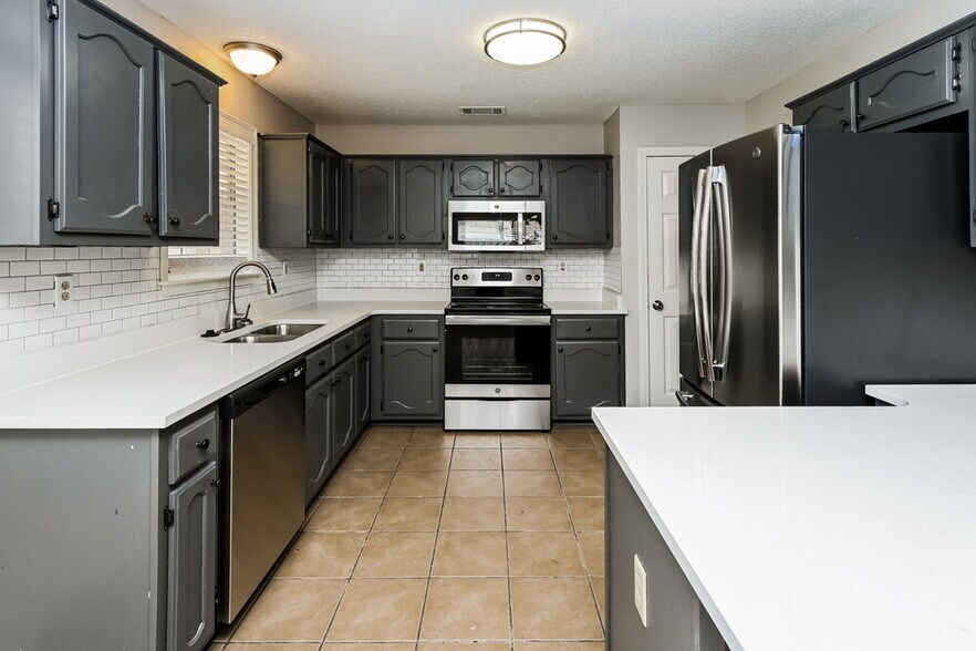 Building Photo - 1029 Appling Meadow Dr