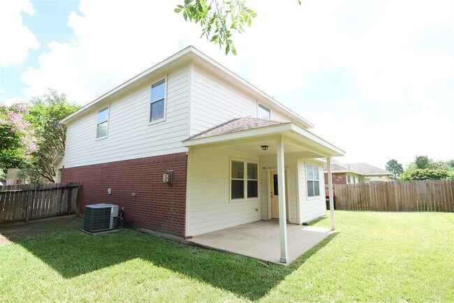 Building Photo - 26427 Longview Creek Dr