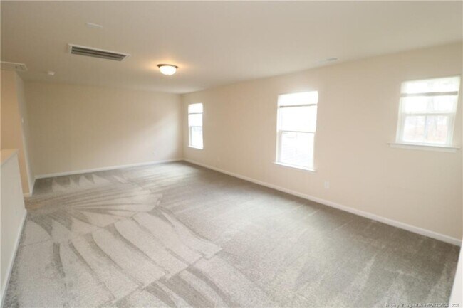 Building Photo - 123 Glen Clova Dr