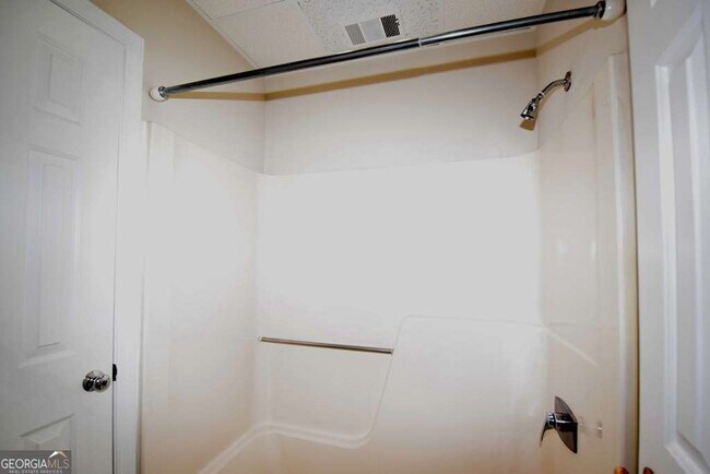 Building Photo - 1421 Peachtree St NE