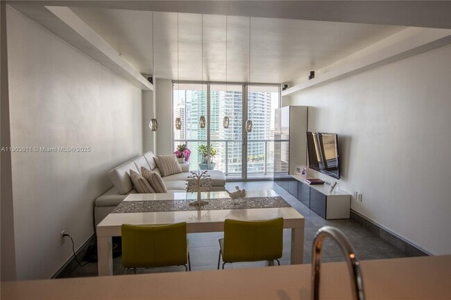 Building Photo - 500 Brickell Ave