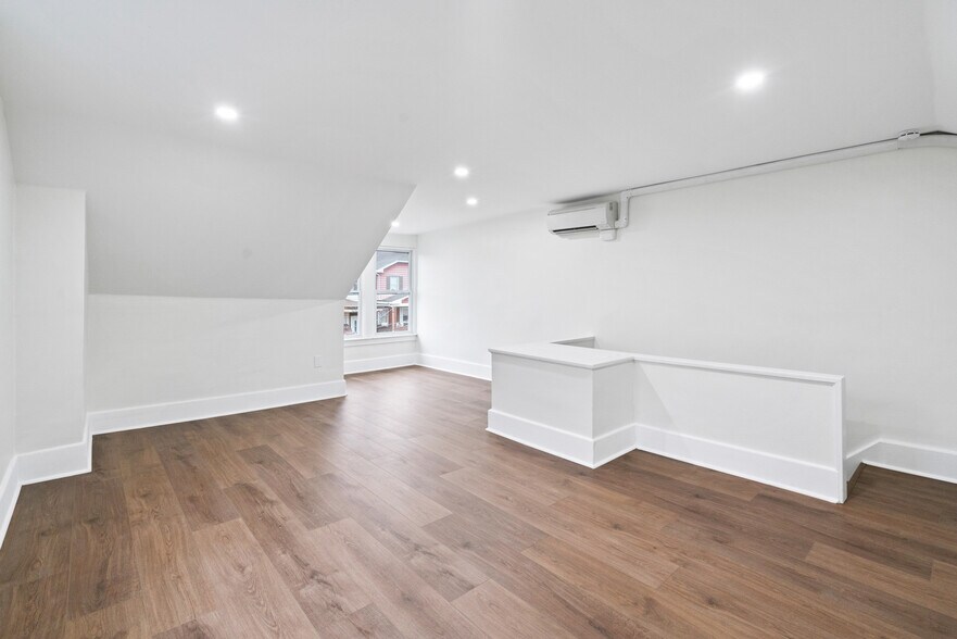 Building Photo - 416 Winton St