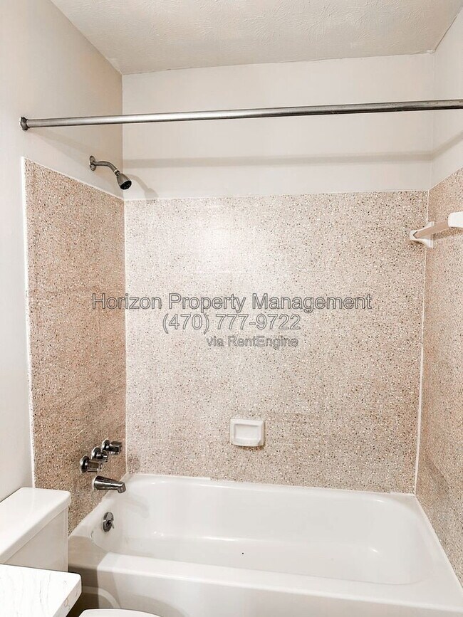 Building Photo - 2506 Hidden Cove Ct