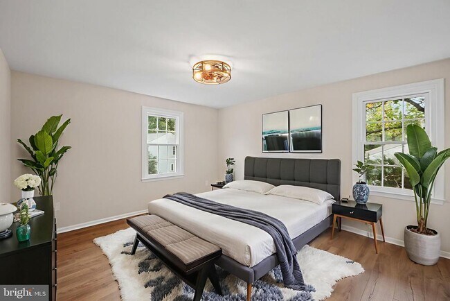 Building Photo - 6361 Woodland Ridge Ct