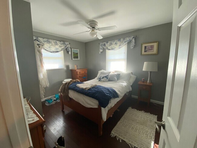 Building Photo - 206 N Bickett Rd