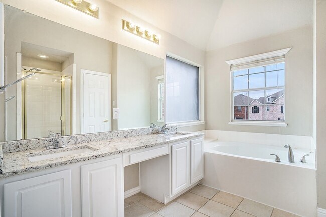 Building Photo - 5201 Arrowhead Way