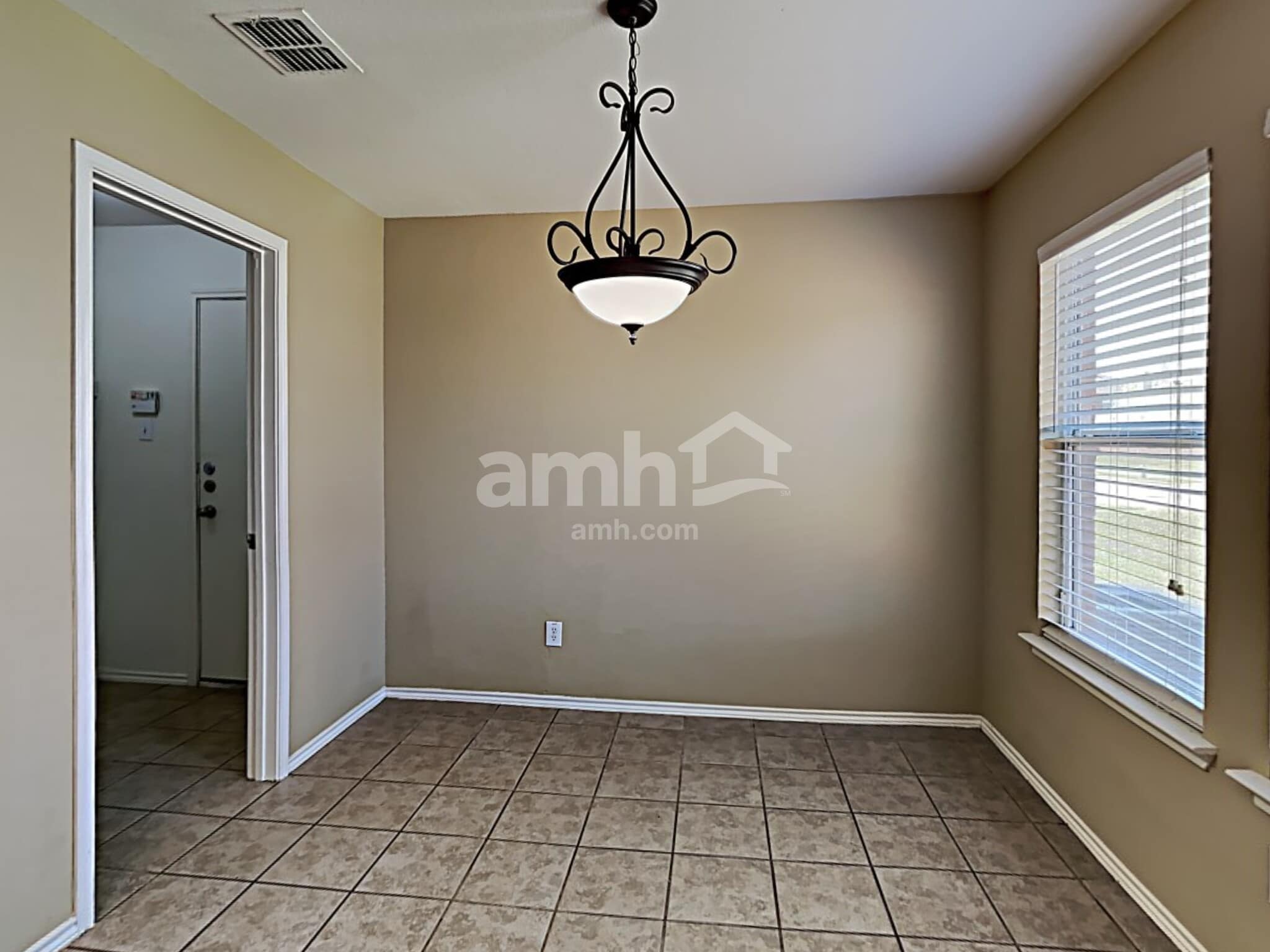 Building Photo - 1415 Spinnaker Way