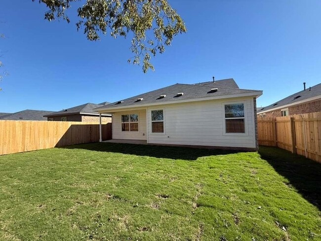 Building Photo - 591 Sormonne Lp