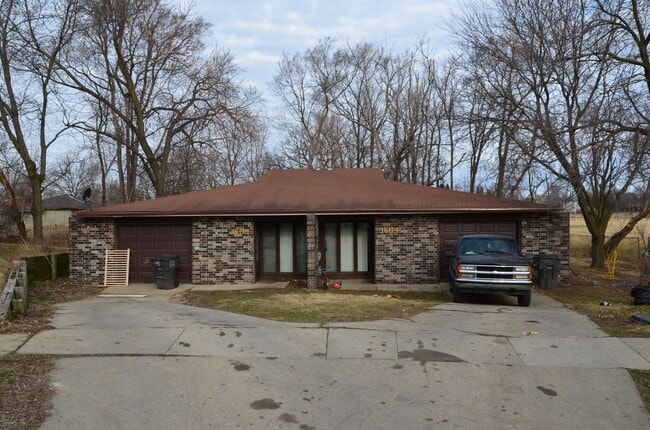 Primary Photo - 3604 SE 11th St
