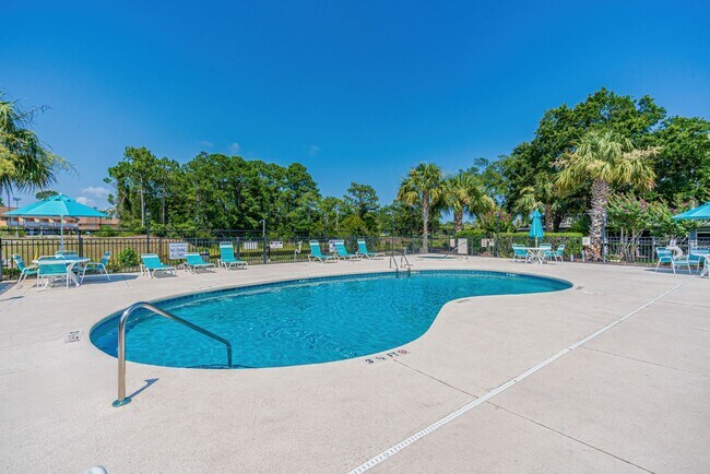 Building Photo - ***FREE UTILITIES!!***Seasonal Rental ONLY...