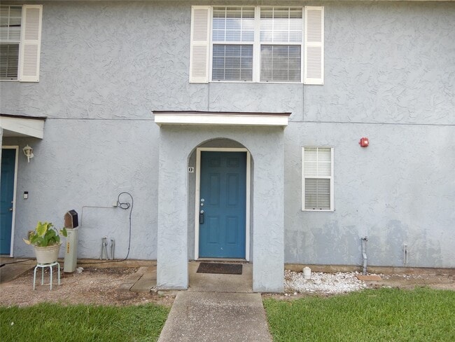 Primary Photo - 1810 Country Village Blvd