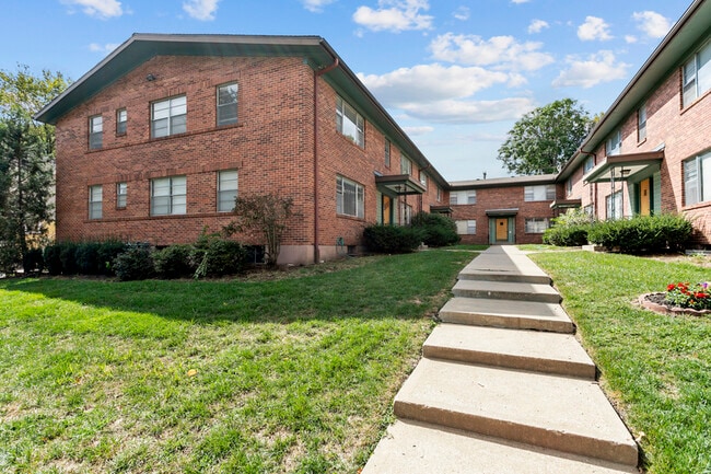 Building Photo - 4110 Clark Ave