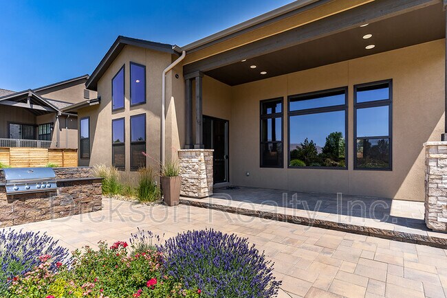 Building Photo - 4001 Whispering Pine Loop