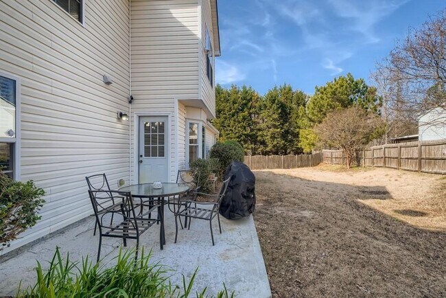 Building Photo - 391 Lake Valley Dr SW