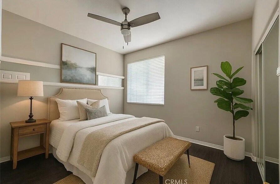 Building Photo - 3715 Club Rancho Dr