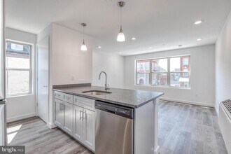 Building Photo - 751 N 43rd St