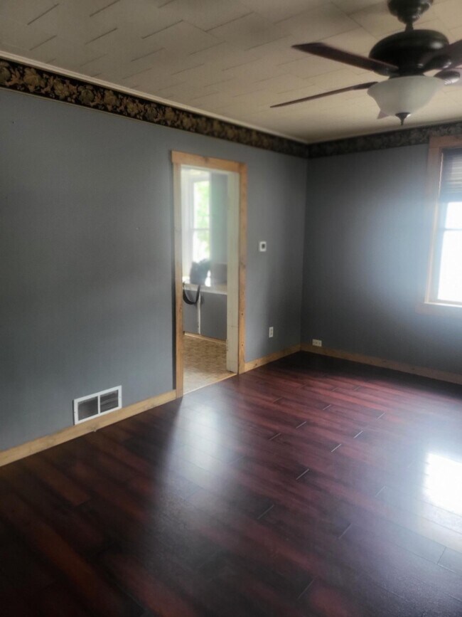 New Flooring - 93 West St