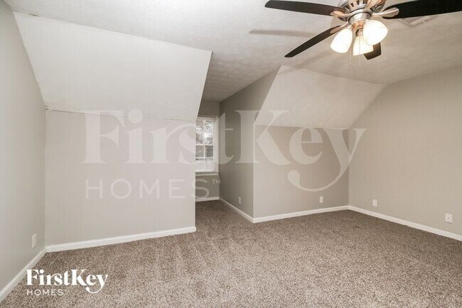 Building Photo - 5224 Parkside Dr SE