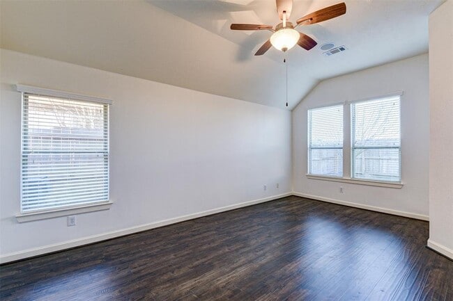 Building Photo - 3810 Pine Forest Green Blvd