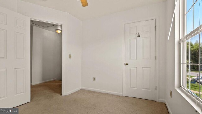 Building Photo - 11011 Coreys Way