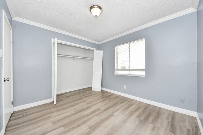 Building Photo - 26722 Cypresswood Dr