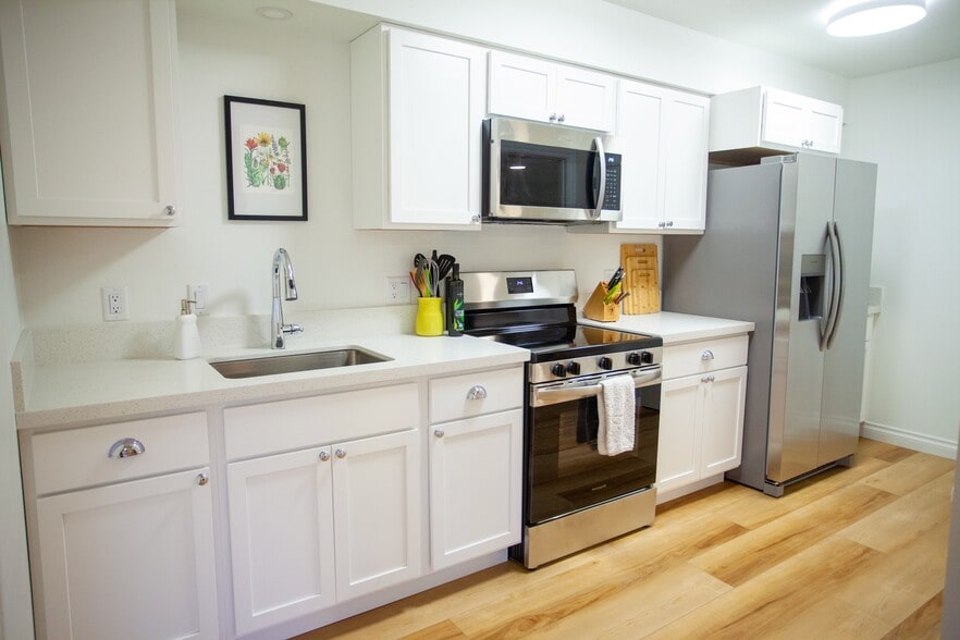 Building Photo - 1804 N Beaver St