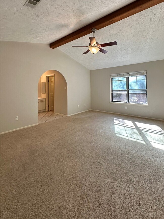 Building Photo - 2016 Royal Oak Pl