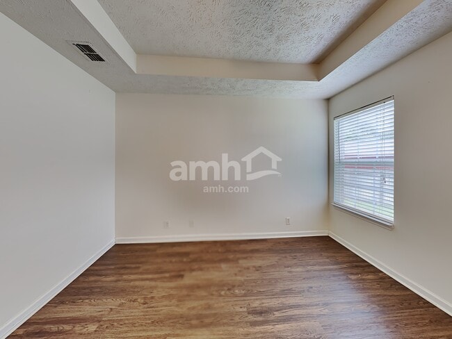 Building Photo - 1238 Dalmally Dr