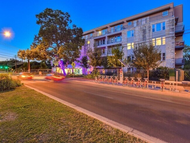 Building Photo - 1900 Barton Springs Rd