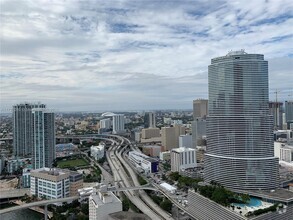 Building Photo - 200 Biscayne Blvd Way