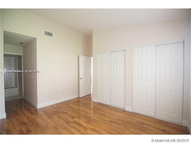 Building Photo - 1559 Springside Dr