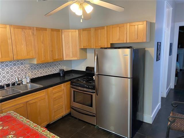 Building Photo - 2712 Chippewa St