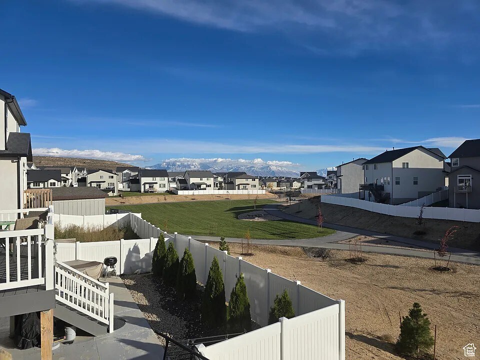 Building Photo - 4228 E Bonne Vista Dr